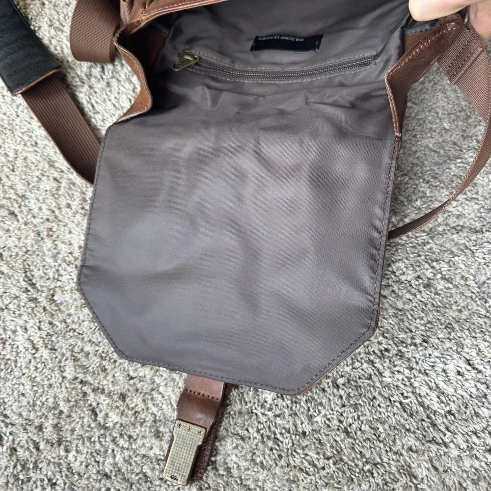 Wilsons Leather Messenger Crossbody Brown Vintage Leather Book / Kindle Bag
